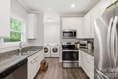 303 S Mountain Street, Cherryville, NC 28021 - Photo 6