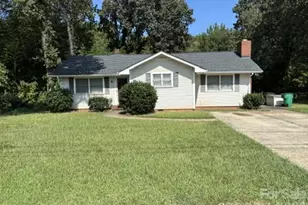 7331 Mallard Creek Rd, Charlotte, NC 28262 - Photo 1