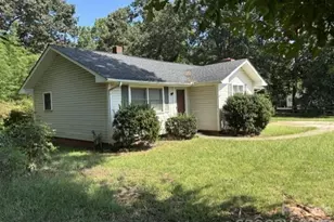 7331 Mallard Creek Rd, Charlotte, NC 28262 - Photo 2
