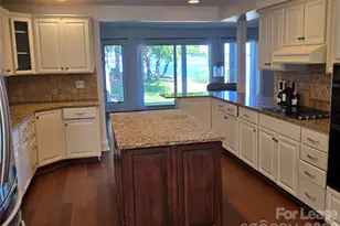 7401 Mariner Cove Dr, Cornelius, NC 28031 - Photo 4