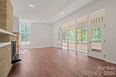 220 30th Avenue NW, Hickory, NC 28601 - Photo 16