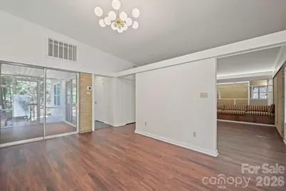 220 30th Avenue NW, Hickory, NC 28601 - Photo 18