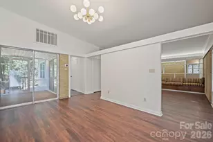 220 30th Ave NW, Hickory, NC 28601 - Photo 18