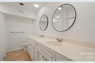 220 30th Avenue NW, Hickory, NC 28601 - Photo 24