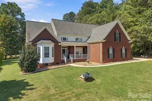 4353 Pine Harbor Dr, Denver, NC 28037 - Photo 2