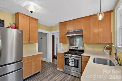 70 Saint Dunstans Circle, Asheville, NC 28803 - Photo 12