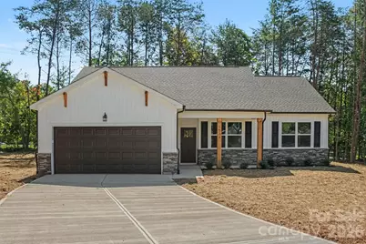 1538 34th Avenue Lane NE, Hickory, NC 28601 - Photo 2