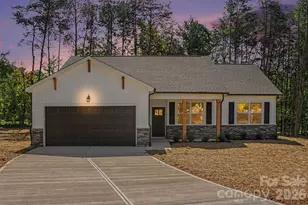 1538 34th Ave Ln NE, Hickory, NC 28601 - Photo 1