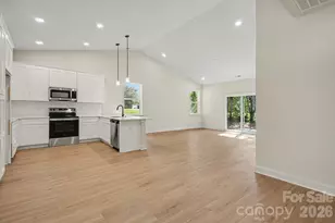 1538 34th Ave Ln NE, Hickory, NC 28601 - Photo 6