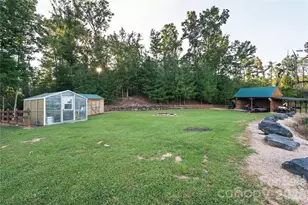 237 Murdock Rd, Bakersville, NC 28705 - Photo 30