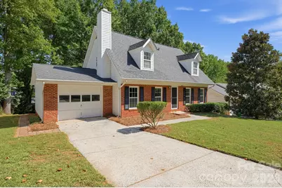 6240 Round Hill Road, Charlotte, NC 28211 - Photo 2