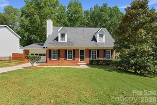 6240 Round Hill Rd, Charlotte, NC 28211 - Photo 1