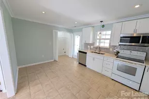 3017 Lynworth Pl, Charlotte, NC 28212 - Photo 4