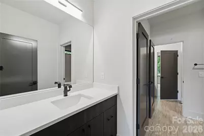 1433 N Sharon Amity Road, Charlotte, NC 28211 - Photo 32