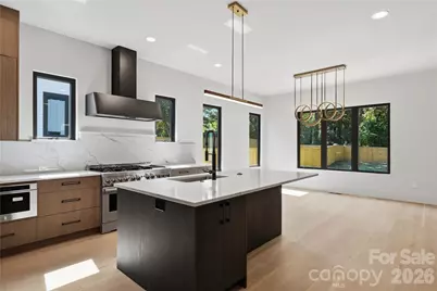 1433 N Sharon Amity Road, Charlotte, NC 28211 - Photo 10