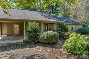 75 Bluebird Ln, Waynesville, NC 28785 - Photo 2