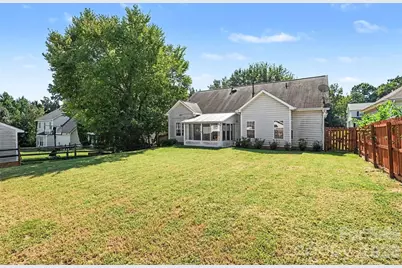 3618 Sipes Lane, Charlotte, NC 28269 - Photo 26