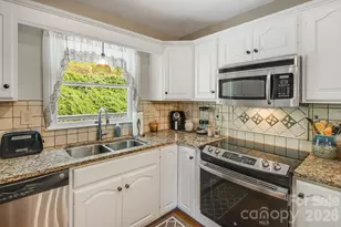 422 S Turkey Creek Rd, Leicester, NC 28748 - Photo 18