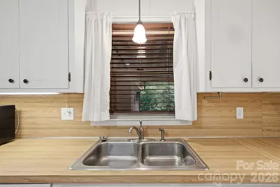 1536 Nottingham Drive, Newton, NC 28658 - Photo 14