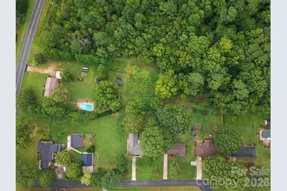 1536 Nottingham Drive, Newton, NC 28658 - Photo 36