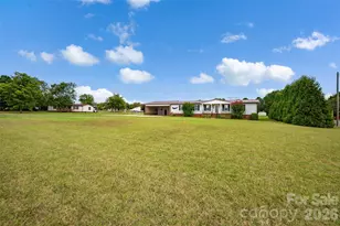 2468 Old Mountain Rd, Statesville, NC 28625 - Photo 1
