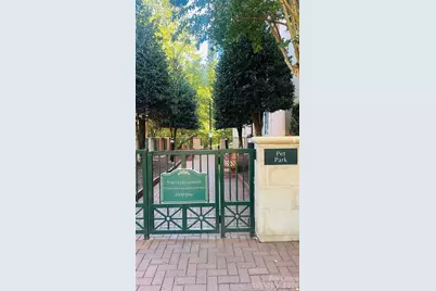 300 W 5th Street, Charlotte, NC 28202 - Photo 18