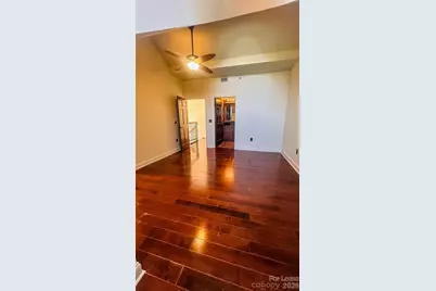 300 W 5th Street, Charlotte, NC 28202 - Photo 12