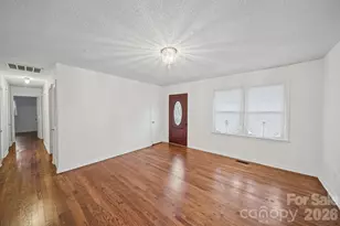 1435 Green Cir Dr, Gastonia, NC 28054 - Photo 6