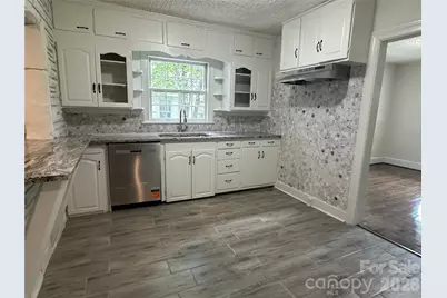 1900 Peachtree Street, Winston Salem, NC 27107 - Photo 4