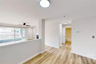 525 Olmsted Park Pl, Charlotte, NC 28203 - Photo 10