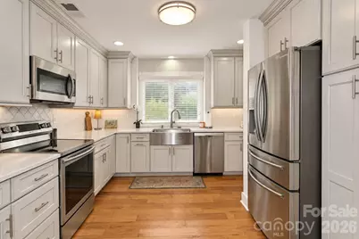 3789 Rock Bridge Drive NE, Conover, NC 28613 - Photo 6