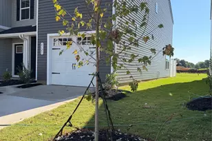 6121 Bridle Crk Dr, Charlotte, NC 28214 - Photo 2