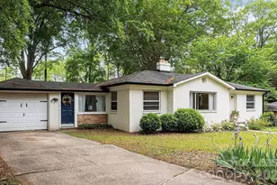 5212 Pine Dr, Charlotte, NC 28269 - Photo 1