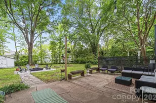 5212 Pine Dr, Charlotte, NC 28269 - Photo 12