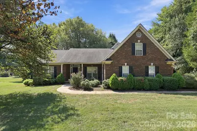 5911 Sugarcane Court, Mint Hill, NC 28227 - Photo 2