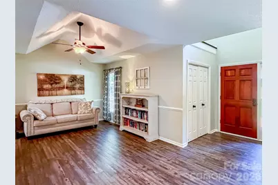 1740 29th Avenue Place NE, Hickory, NC 28601 - Photo 10