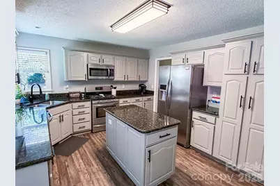 1740 29th Avenue Place NE, Hickory, NC 28601 - Photo 16