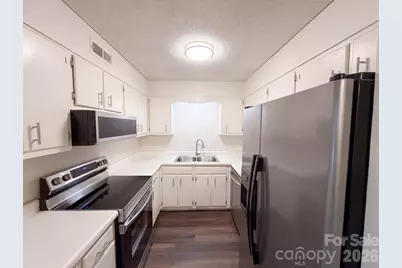 101 Carriage House Drive, Kannapolis, NC 28081 - Photo 2