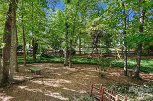 4320 Town and Country Dr, Charlotte, NC 28226 - Photo 8