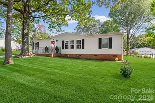 121 Regatta Ln, Mooresville, NC 28115 - Photo 1