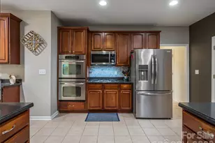 273 Cross Creek Dr, Marion, NC 28752 - Photo 14