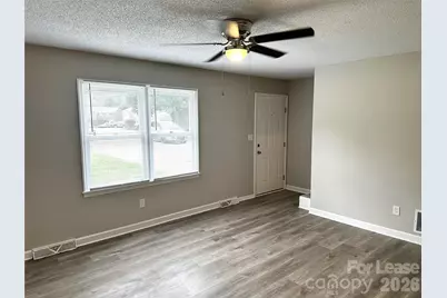 916 W 5th Avenue #C, Lexington, NC 27292 - Photo 4