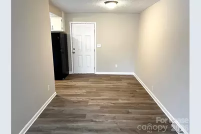 916 W 5th Avenue #C, Lexington, NC 27292 - Photo 6