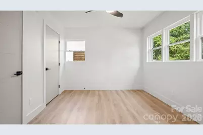 3320 Winterfield Place, Charlotte, NC 28205 - Photo 30