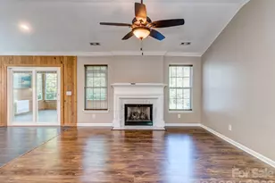 11320 Hunters Landing Dr, Charlotte, NC 28273 - Photo 6
