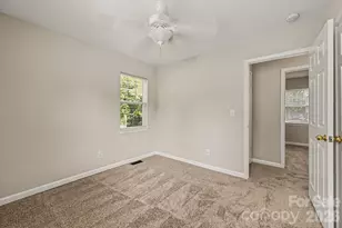 619 Pennsylvania Ave, Charlotte, NC 28216 - Photo 16