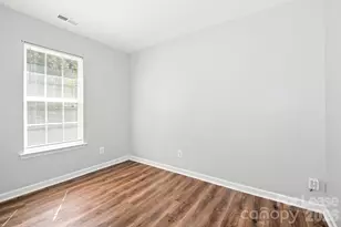 5731 Laborde Ave, Charlotte, NC 28269 - Photo 12