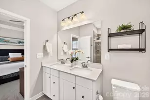 1728 Town Oak Ln, Charlotte, NC 28205 - Photo 32