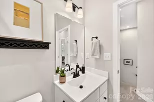 1728 Town Oak Ln, Charlotte, NC 28205 - Photo 34