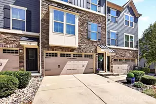 1728 Town Oak Ln, Charlotte, NC 28205 - Photo 2